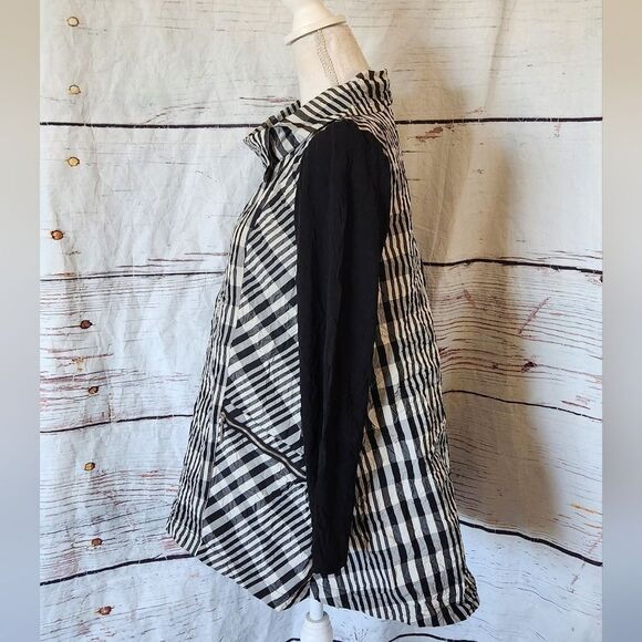 Liv by Habitat Clothing Scrunched Perfect Sculpt Mixed Media Tunic Size Small - Picture 5 of 8